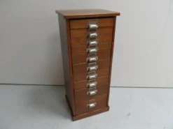 Cabinet de pharmacie en chêne vintage
