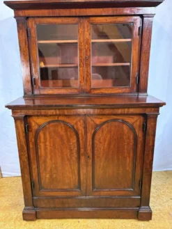 Cabinet de pharmacien de William IV, vers 1830