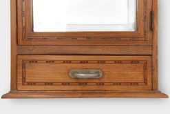 Cabinet de rasage Art Déco en chêne avec miroir, France, années 1930