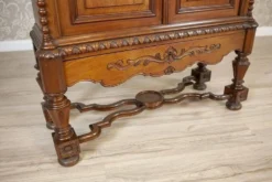 Cabinet de style Renaissance Revival en noyer, 1900