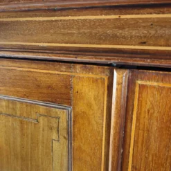 Cabinet en acajou anglais de presse à linge du début du 19e siècle, vers 1820-1840