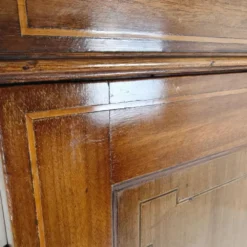 Cabinet en acajou anglais de presse à linge du début du 19e siècle, vers 1820-1840