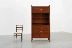 Cabinet en chêne de style Jugendstil avec section d'étagère ouverte, Pays-Bas vers 1900
