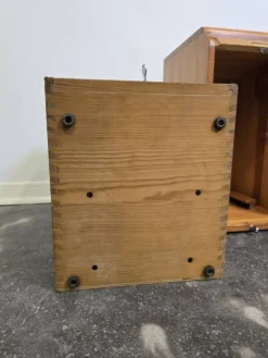 Cabinet en chêne à tambour industriel des années 30, forme portable