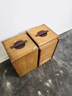 Cabinet en chêne à tambour industriel des années 30, forme portable