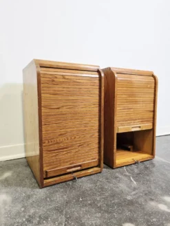 Cabinet en chêne à tambour industriel des années 30, forme portable