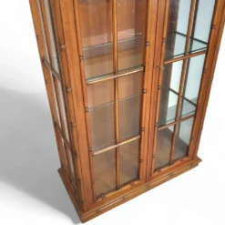 Cabinet en faux bambou par Jonathan Adler / couches de verre / années 1980
