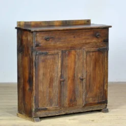 Cabinet en pin ancien, vers 1820