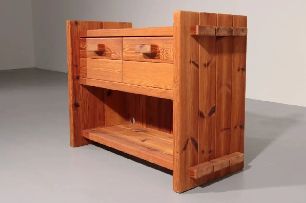 Cabinet en pin brutaliste scandinave par Hans Frydendal