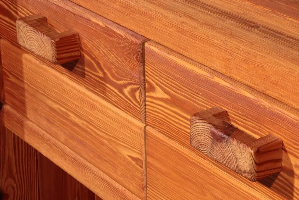 Cabinet en pin brutaliste scandinave par Hans Frydendal