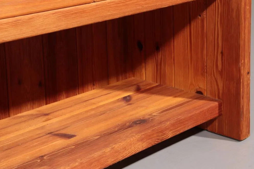 Cabinet en pin brutaliste scandinave par Hans Frydendal