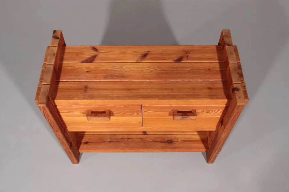 Cabinet en pin brutaliste scandinave par Hans Frydendal