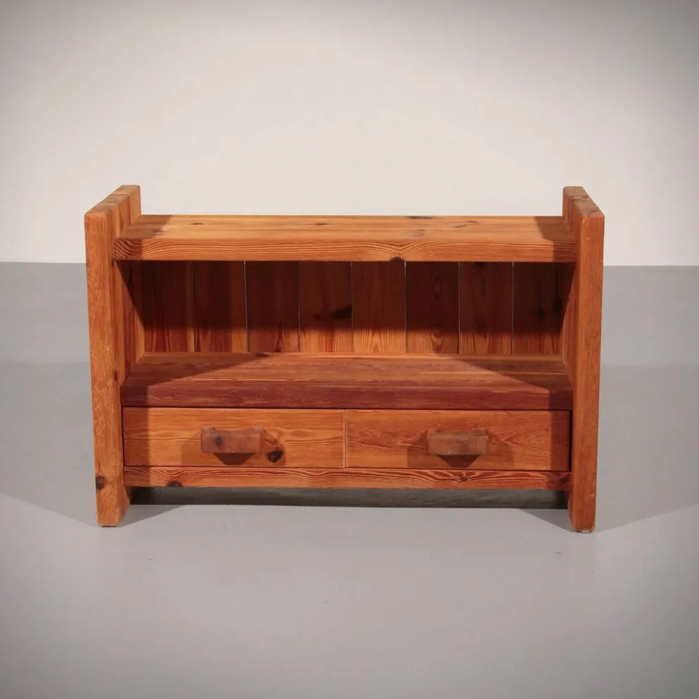 Cabinet en pin brutaliste scandinave par Hans Frydendal