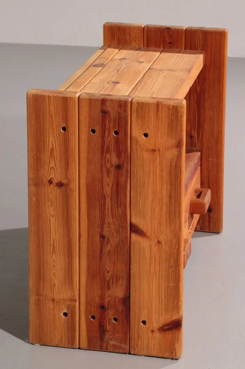 Cabinet en pin brutaliste scandinave par Hans Frydendal