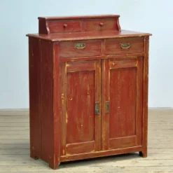 Cabinet en pin, vers 1920