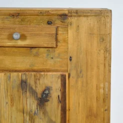 Cabinet en pin, vers 1920