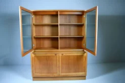 Cabinet en teck danois. H.W Klein. Années 1960.