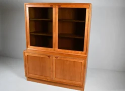 Cabinet en teck danois. H.W Klein. Années 1960.