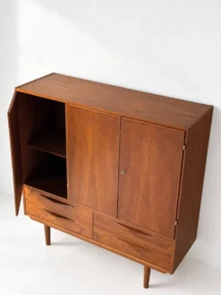 Cabinet en teck danois vintage