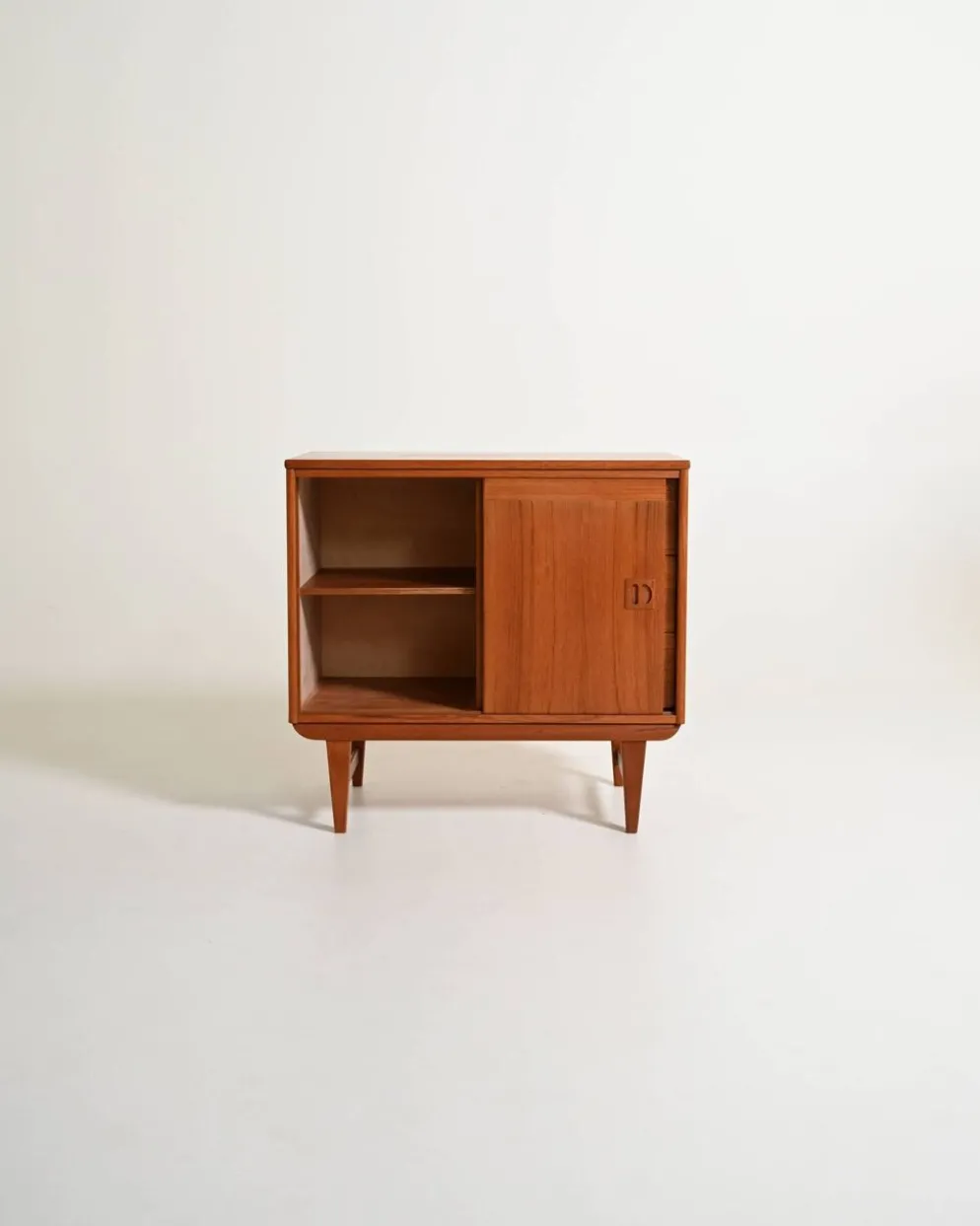 Cabinet en teck par AB AJFA Möbelfabrik, années 1960