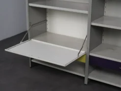Cabinet Gispen 5600 par A.R. Cordemeyer, Pays-Bas, années 1950.