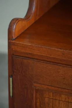 Cabinet haut rare en teck par Martin Nyrop pour Rud. Rasmussen, Danemark, début 20ème siècle