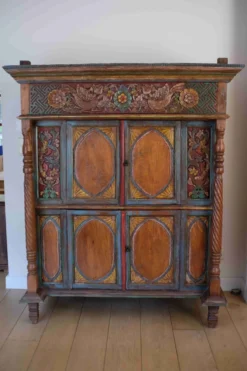 Cabinet indonésien artisanal