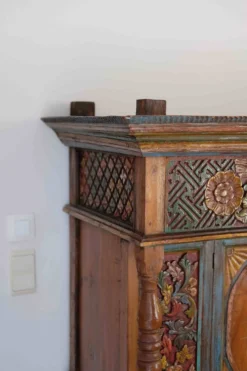 Cabinet indonésien artisanal
