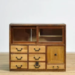 Cabinet japonais, vers 1930