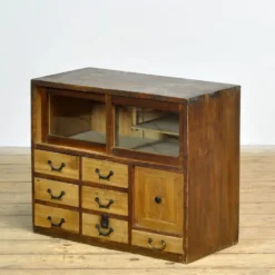 Cabinet japonais, vers 1930