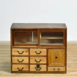 Cabinet japonais, vers 1930
