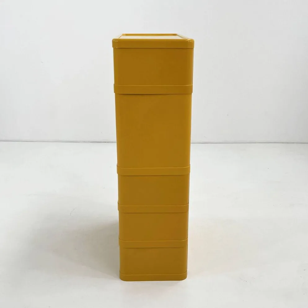 Cabinet jaune modèle “4964” par Olaf Von Bohr pour Kartell, 1970