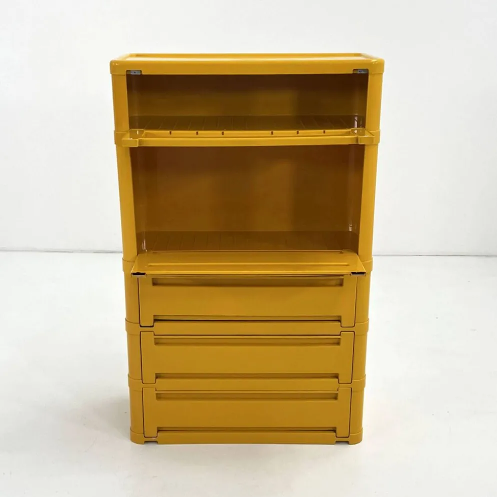 Cabinet jaune modèle “4964” par Olaf Von Bohr pour Kartell, 1970