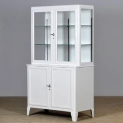 Cabinet médical en fer, années 1930