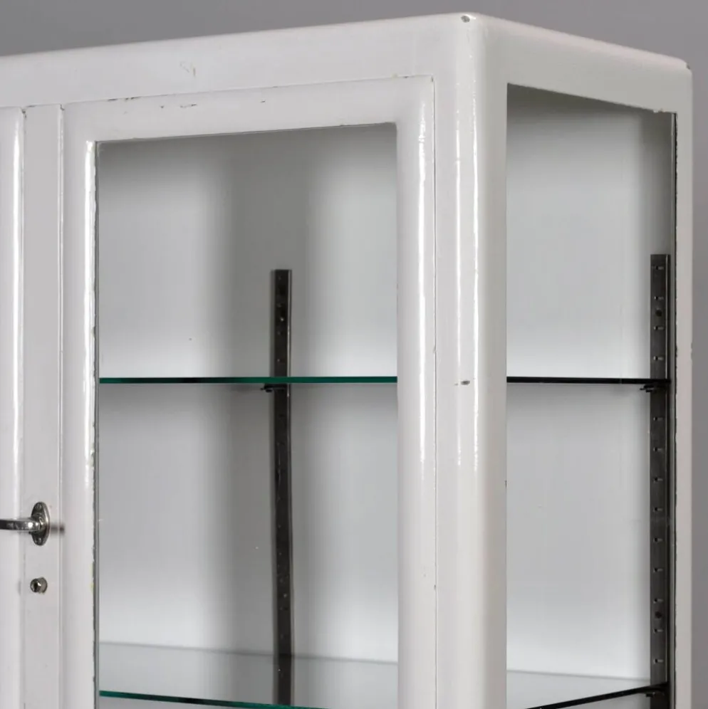 Cabinet médical en fer, années 1930