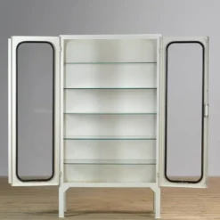 Cabinet médical vintage, années 1970