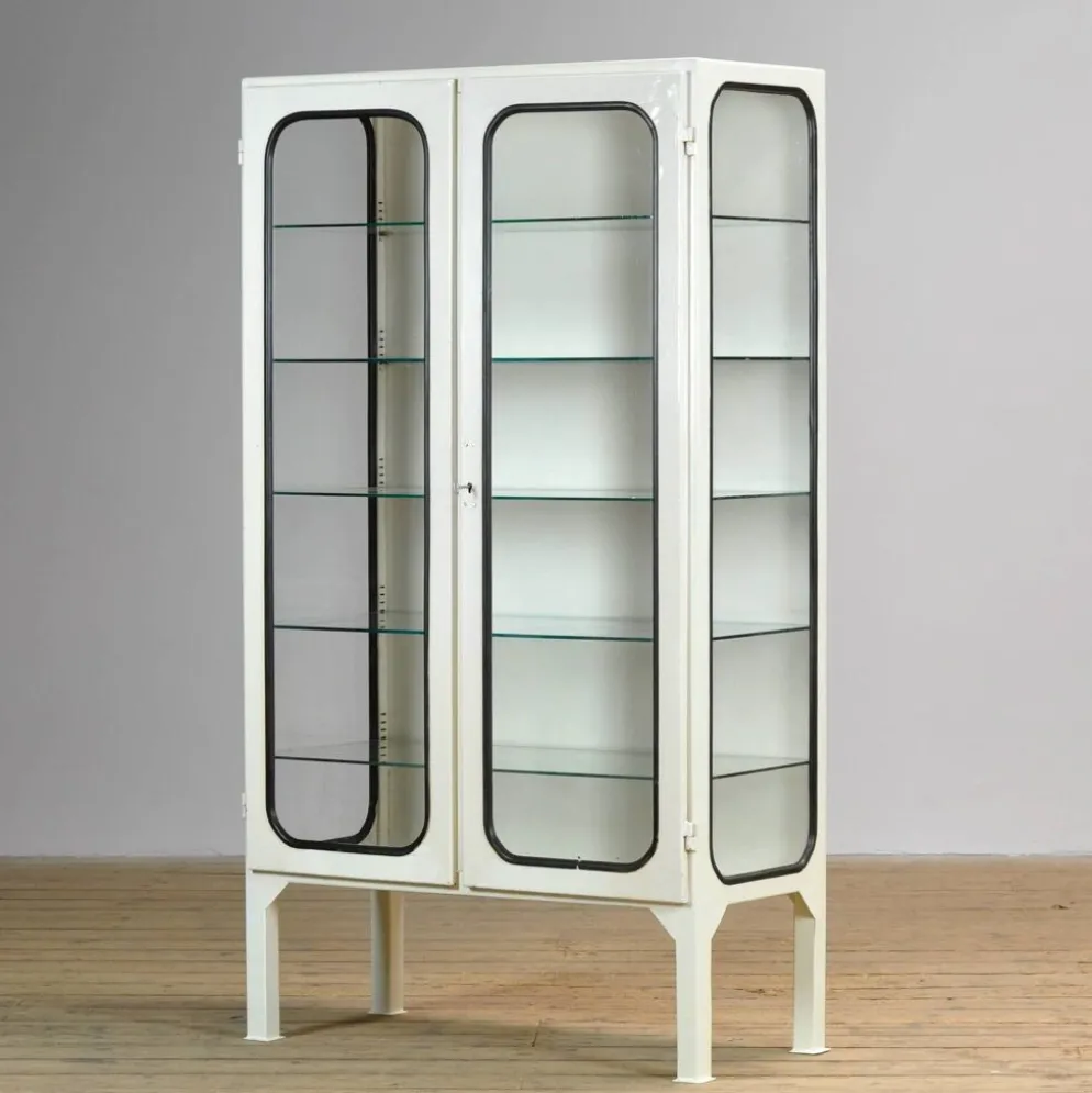 Cabinet médical vintage, années 1970