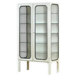 Cabinet médical vintage, années 1970
