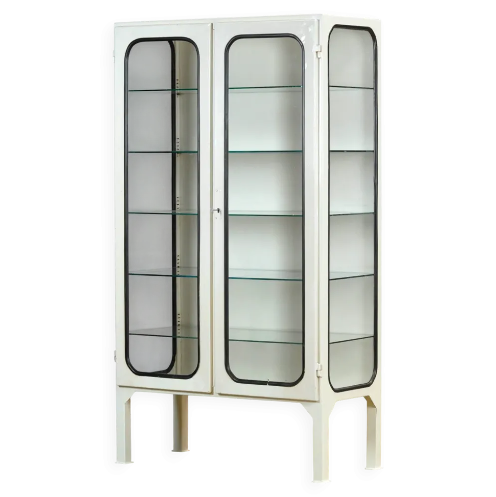 Cabinet médical vintage, années 1970