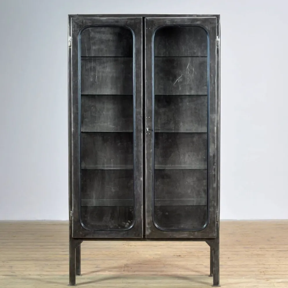 Cabinet médical vintage, années 1970