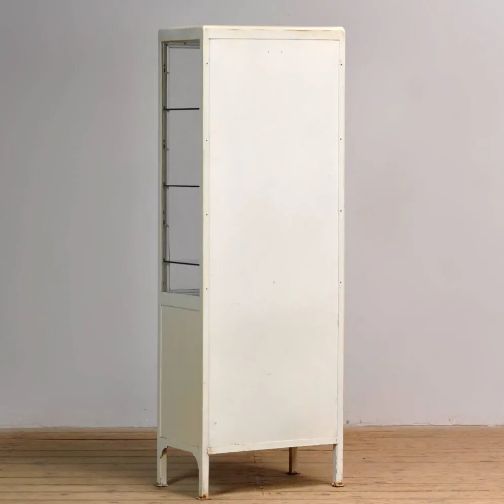Cabinet médical vintage, années 1970