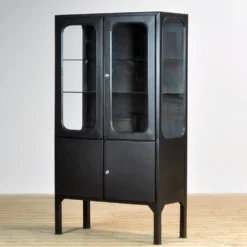 Cabinet médical vintage, années 1970