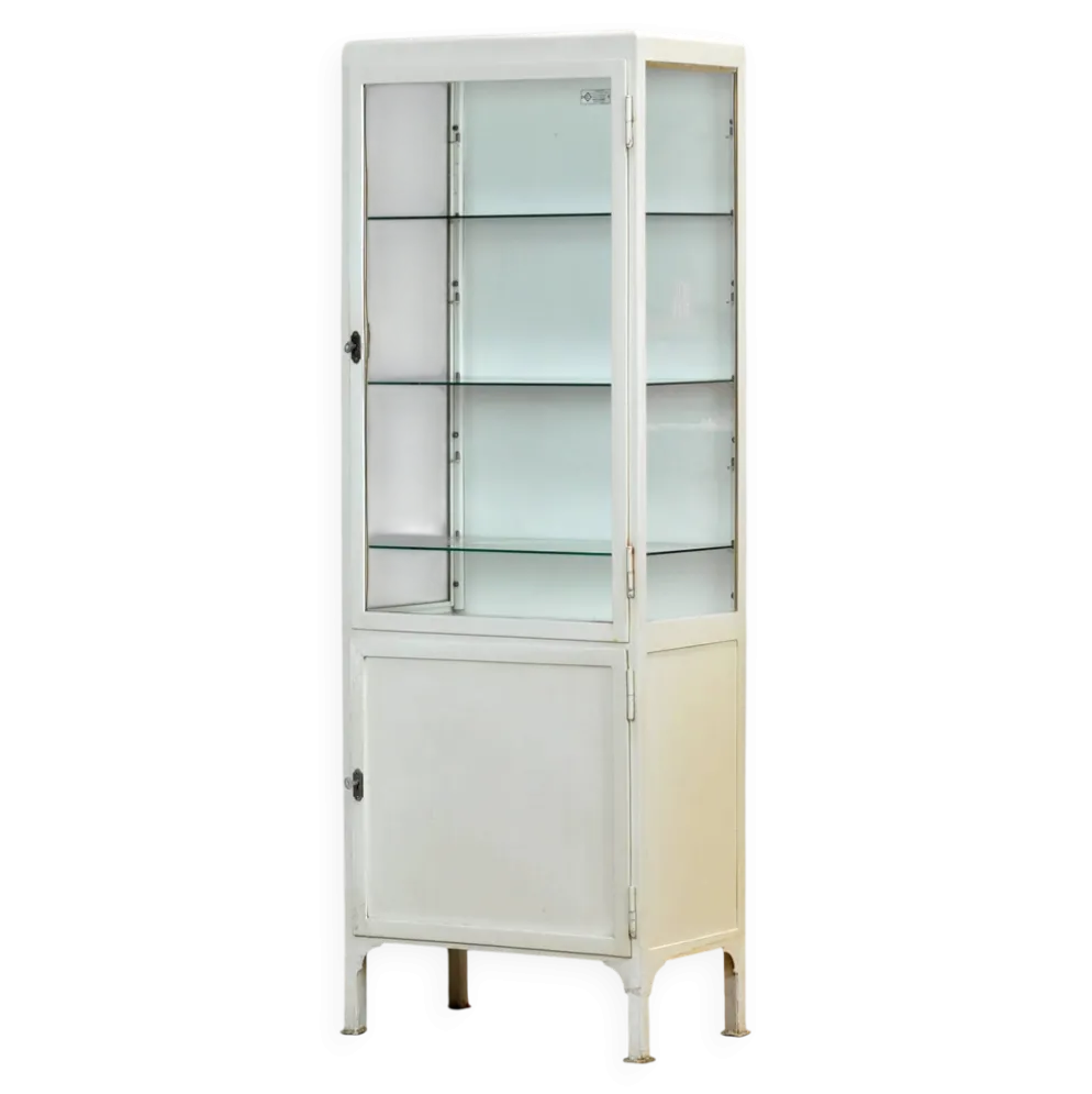 Cabinet médical vintage, années 1970