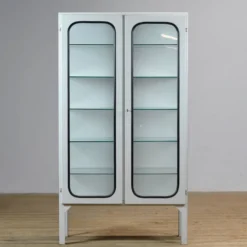 Cabinet médical vintage, années 1970