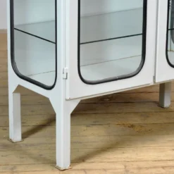 Cabinet médical vintage, années 1970