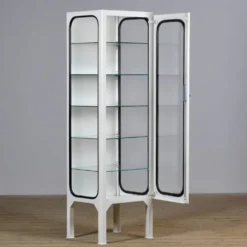 Cabinet médical vintage, années 1970