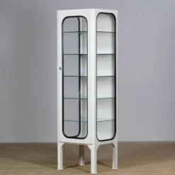 Cabinet médical vintage, années 1970