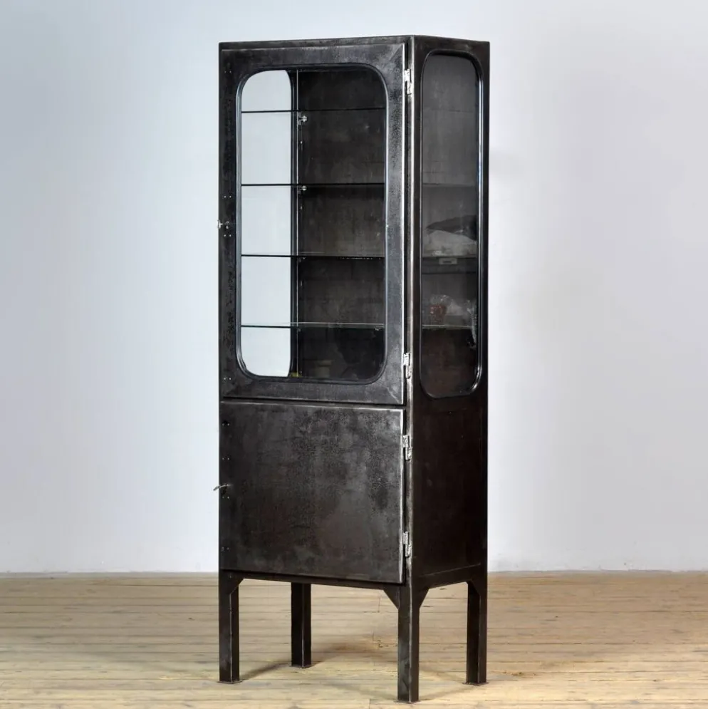 Cabinet médical vintage, années 1970