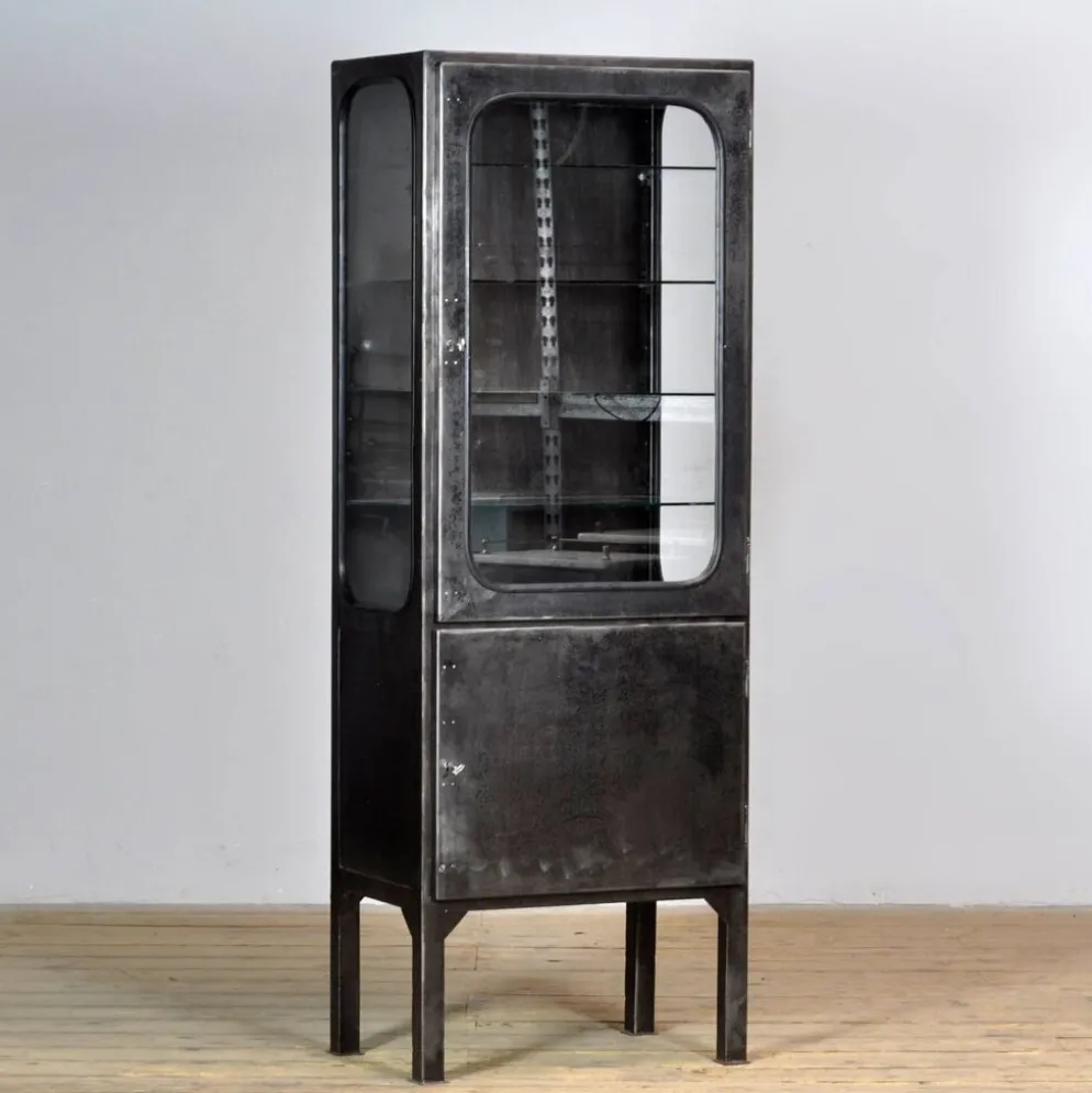 Cabinet médical vintage, années 1970