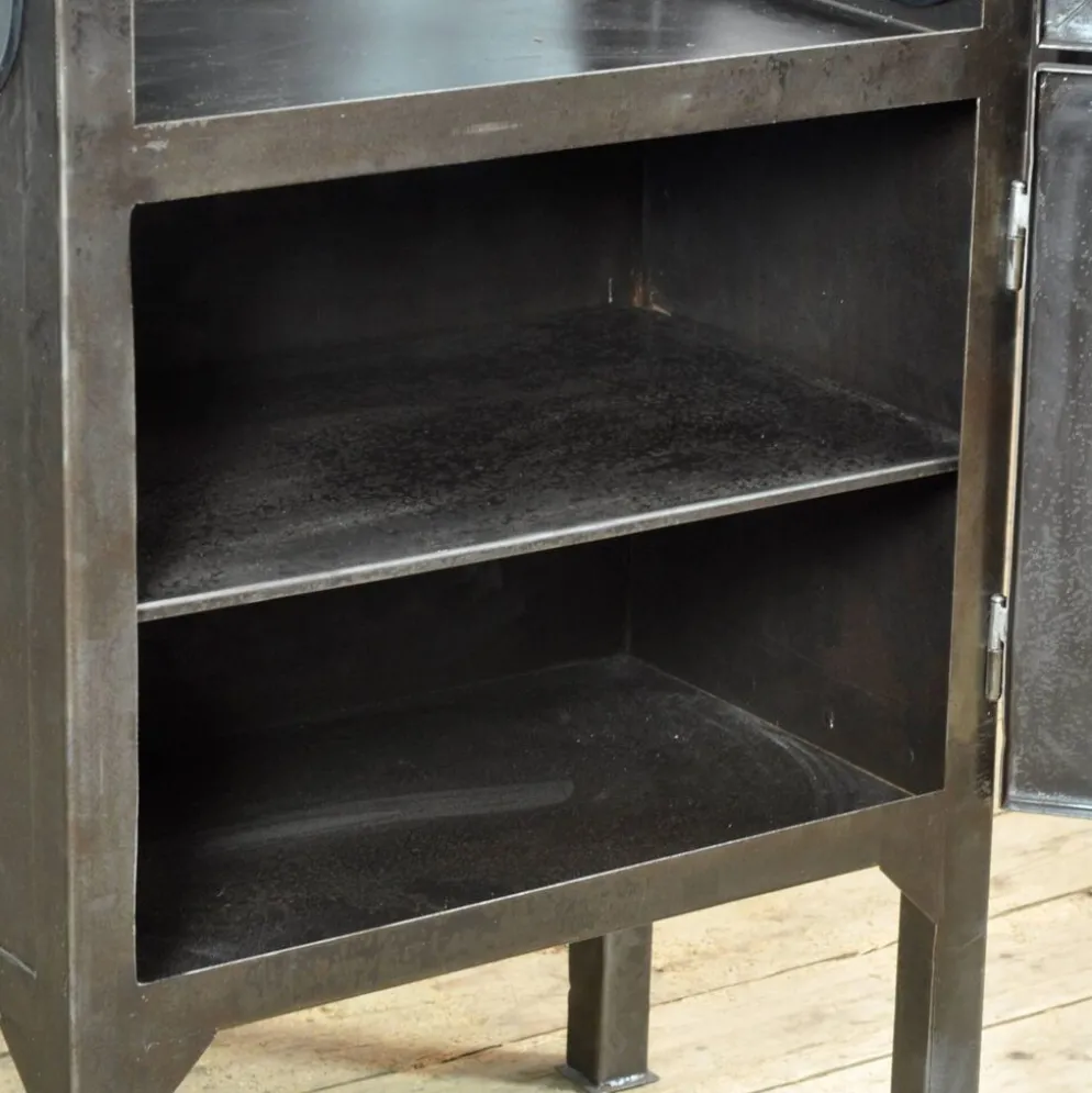 Cabinet médical vintage, années 1970